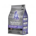 Nutrience Infusion Cat Weight Control es un alimento para gatos adultos con tendencia al sobrepeso.